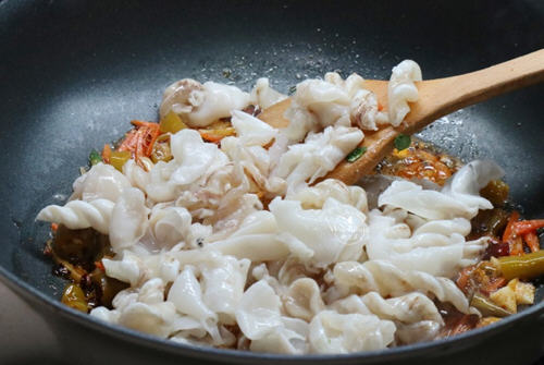 泡椒鱼泡制作步骤,鲜香脆嫩、酸辣开胃无腥味下酒下饭