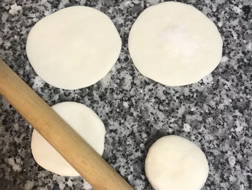 狮子头包子口感美味,包子份量十足,可口满足