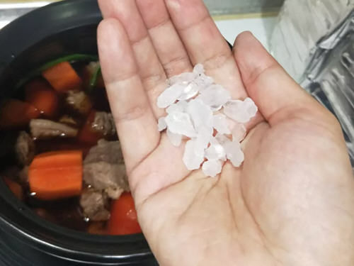 红烧牛肋条肉简单又美味,口感软烂非常下饭