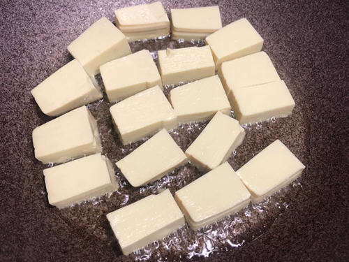 小葱煎豆腐味道超级香,两种食材的完美结合