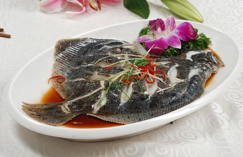 清蒸多宝鱼的做法,汤汁浓郁,香味四溢大家可以试试 清蒸多宝鱼的做法,汤汁浓郁,香味四溢大家可以试试