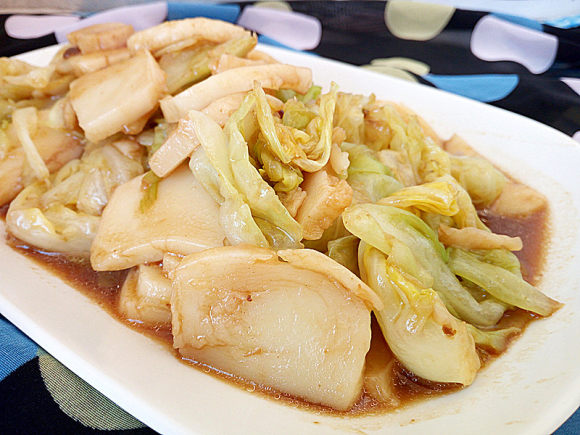 酱香卷心菜炒年糕怎么做 酱香卷心菜炒年糕的家常做法 酱香卷心菜炒年糕怎么做 酱香卷心菜炒年糕的家常做法