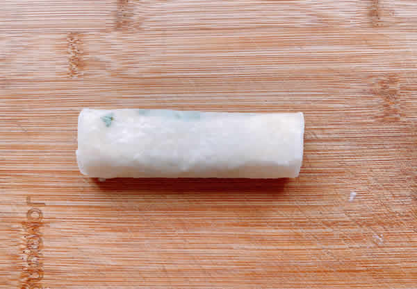 外皮酥脆,馅料咸香可口炸春卷怎么做? 外皮酥脆,馅料咸香可口炸春卷怎么做?