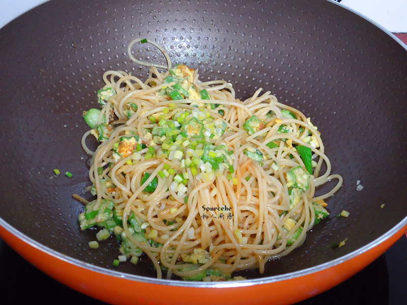 中西结合，美味好吃的秋葵意面怎么做