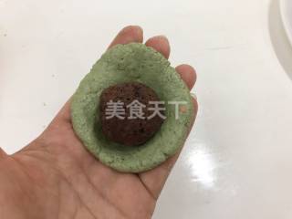 艾草青团最正宗的做法 家常艾草青团的做法