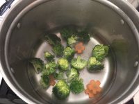 健康又营养的儿童食谱大全 简单易学宝宝爱吃的可口饭菜 虾滑海底捞意面#百味来意面#的做法步骤3