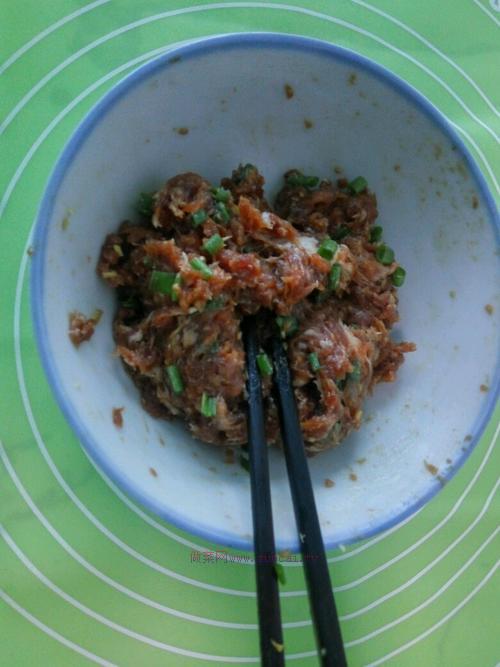 猪肉香葱烧饼的做法