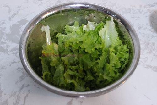口感鲜美不油腻的坚果生菜的做法