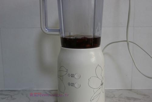 口感鲜美不油腻的坚果生菜的做法
