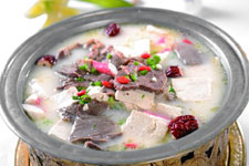 滋补鲜美，看着就馋人的羊肉炖豆腐的家常做法