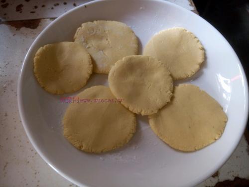 柔软咸香，外酥里嫩的香煎南瓜饼怎么做好吃