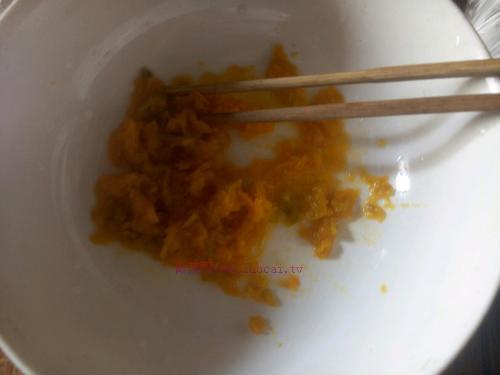 柔软咸香，外酥里嫩的香煎南瓜饼怎么做好吃