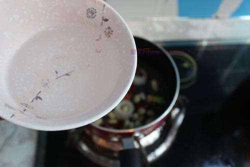 口感鲜美不油腻的坚果生菜的做法