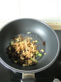 鸡蛋打卤面的做法 西红柿打卤面的做法 西红柿打卤面怎么做好吃