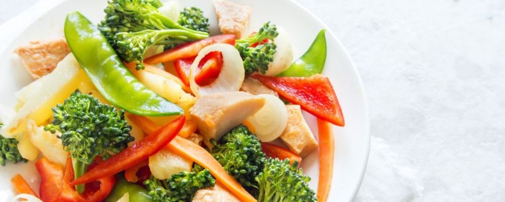 春节菜谱 春节家宴菜谱 卤味兔腿的做法 卤味兔腿