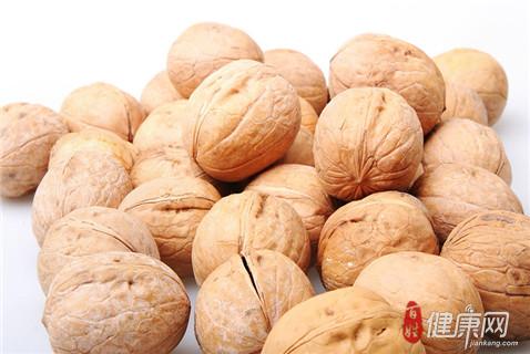 青少年怎样饮食可以补脑呢