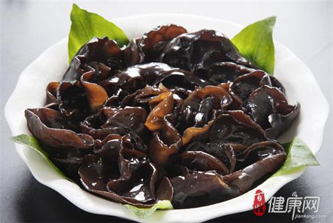 青少年贫血如何饮食呢