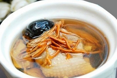 坐月子能吃老母鸡吗