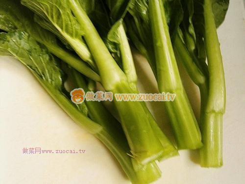 xo酱玉米粒炒菜心杆杆的做法(农家玉米酱做法)