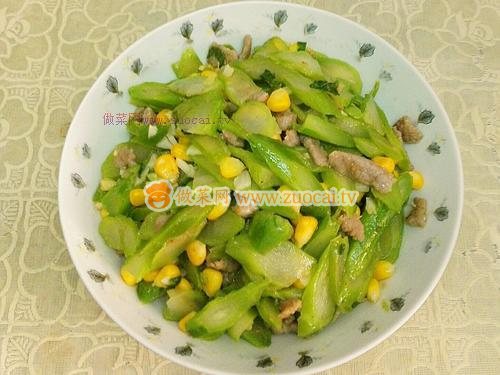 xo酱玉米粒炒菜心杆杆的做法(农家玉米酱做法)