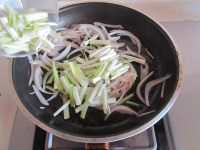干炒牛河的家常做法(干炒牛河的家常简单做法大全)