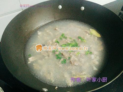 汆汤米粉的做法