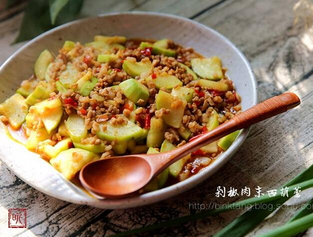 剁椒肉末西葫芦的做法
