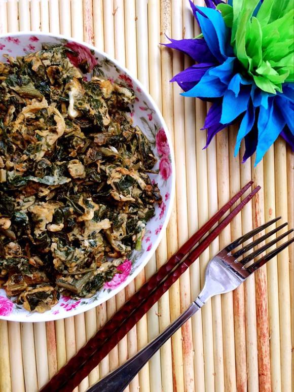 香椿炒鸡蛋的家常做法 香椿炒鸡蛋的家常做法有毒吗