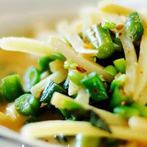 【豇豆炒土豆】豇豆炒土豆的营养价值_豇豆炒土豆的食用禁忌_豇豆炒土豆丝