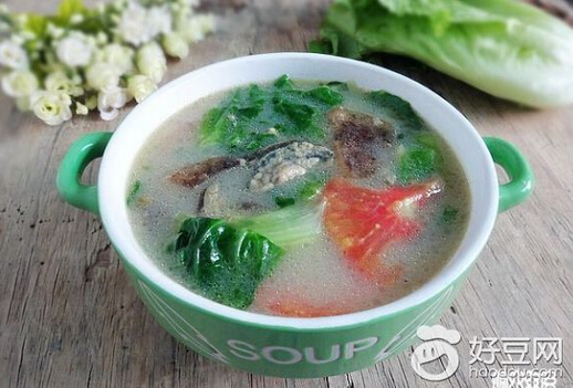 番茄蔬菜煮皮蛋汤