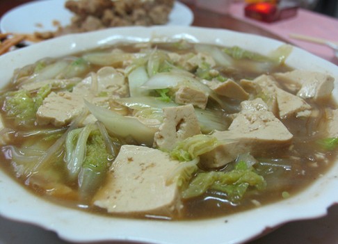 白菜炖豆腐的做法(白菜炖豆腐的做法最正宗的做法)