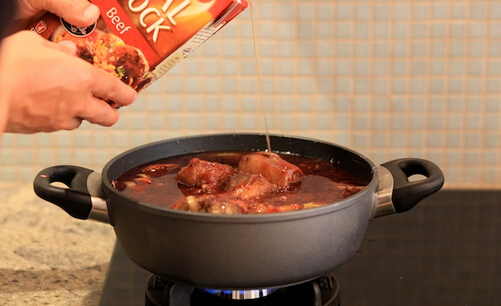 红酒炖牛肉的做法,红酒炖牛肉怎么做好吃的做法步骤17