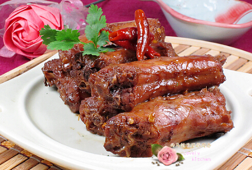 麻辣鸭脖的做法(麻辣鸭脖的做法煮)