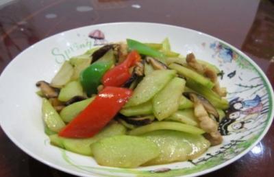 香菇炒佛手瓜炒肉