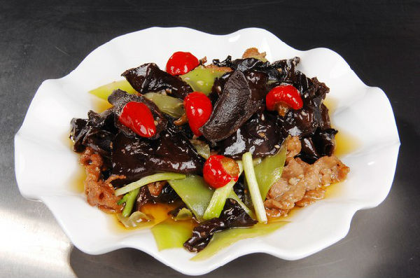 木耳汆肉
