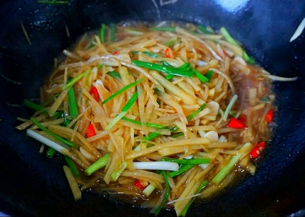 酸辣土豆丝?(清爽家常菜)的做法步骤9