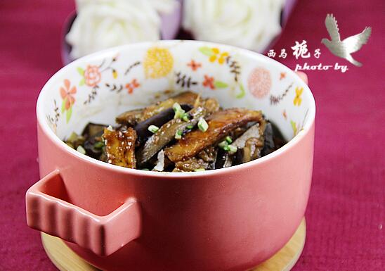 可口鲜美的——咸鱼茄子煲的做法[组图]