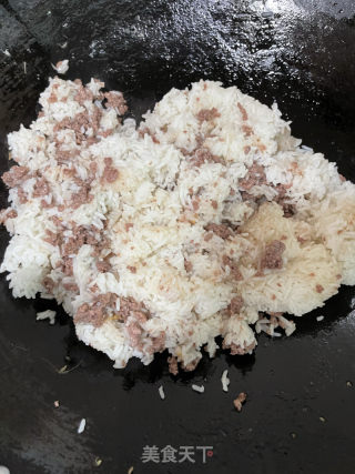 生菜牛肉炒饭_越吃越香，越吃越过瘾