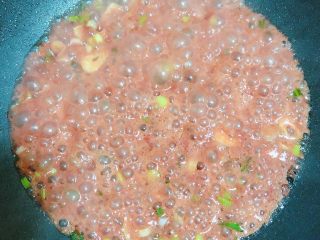 腐乳菜花,加入50ml水,将酱料搅拌均匀。