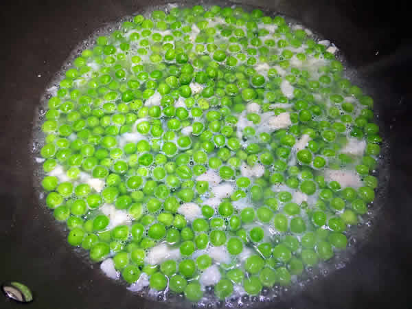 吃了让人暖和的鸡蓉豌豆和青菜豆腐丸子汤怎么做