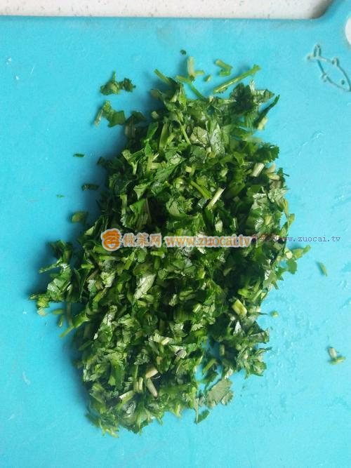 图解一步步教你做咸鲜清爽又嫩滑的香菜拌双蛋
