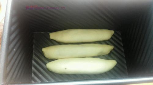 口感柔软香甜，视觉效果极佳的豹纹土司的做法教程