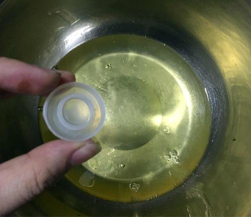 高雅美味糕点抹茶戚风蛋糕的做法介绍