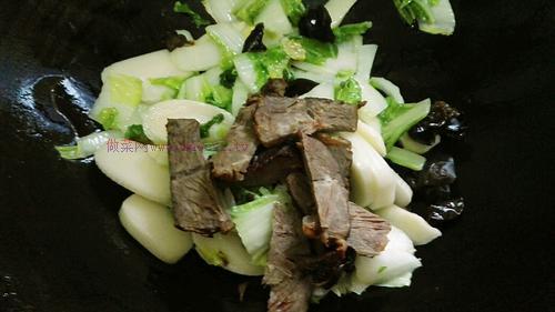 山药牛肉汤年糕怎么做