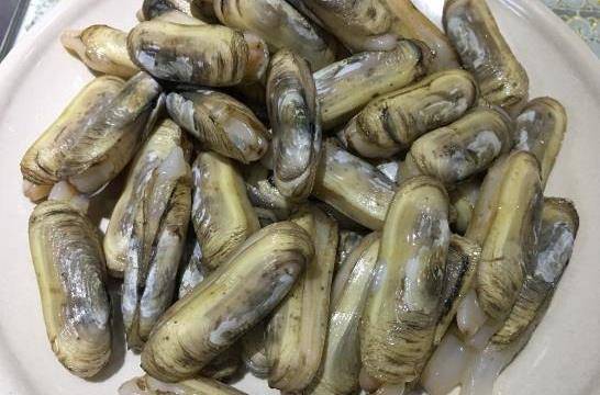 肉鲜嫩且肥厚的蛏子怎么做好吃的食谱之盐焗蛏子