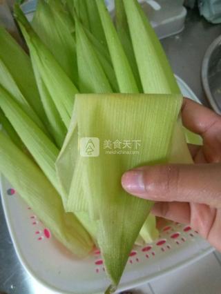简单易操作的粗粮美食香甜玉米叶饼怎么做