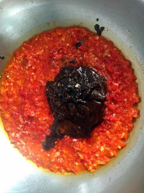 香甜鲜辣五味俱全味道更鲜美的辣椒酱的家庭制作方法