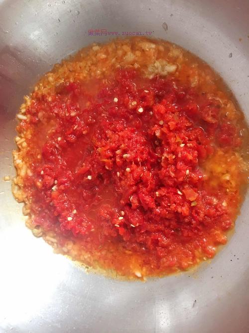 香甜鲜辣五味俱全味道更鲜美的辣椒酱的家庭制作方法