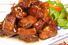 酸甜适口又酥烂，好吃不油腻的糖醋排骨怎么做好吃