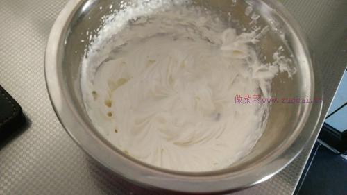外皮酥脆，口感超级绵软的奶油泡芙的做法与配方